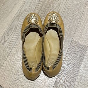 TORY BURCH FLATS